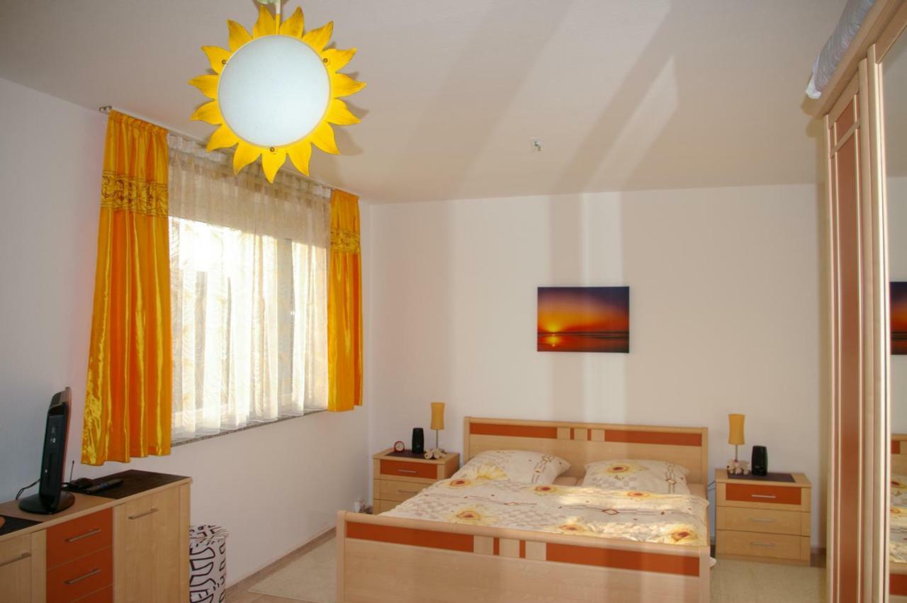 2-Zimmer-Ferienwohnung "Garten Der Welt" Berlin Extérieur photo