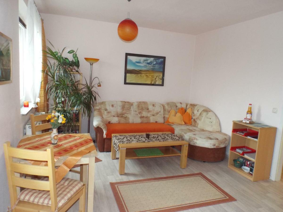 2-Zimmer-Ferienwohnung "Garten Der Welt" Berlin Extérieur photo